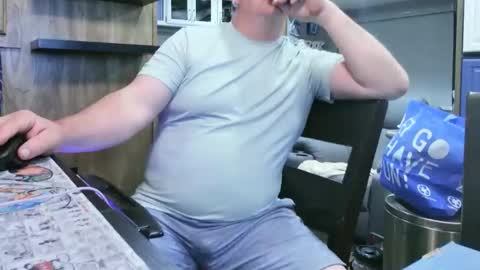 mmmthatsfunnn online show from 05-14-26, 03:24