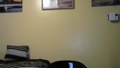 Snapshot of mmr4545 chatting on 03-25-26, 04:51 mark online show from 03-25-26, 04:51