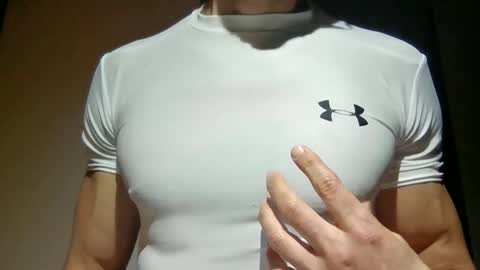 Snapshot of mmuscularman chatting on 10-30-25, 07:54 mmuscularman online show from 10-30-25, 07:54