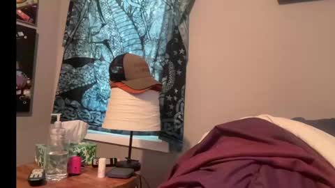 MNTuiLa online show from 12-26-24, 03:20