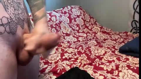 MNTuiLa online show from 09-25-25, 01:04