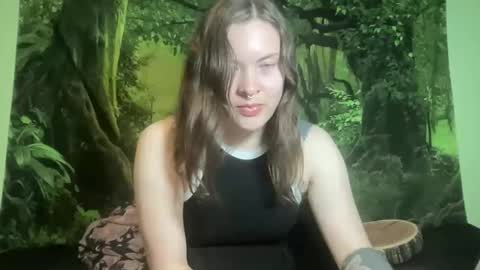 Snapshot of mo0n_goddess chatting on 03-05-26, 04:52 Misty online show from 03-05-26, 04:52