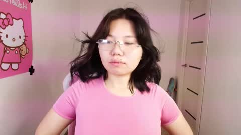 Snapshot of moana_light chatting on 09-26-25, 02:26 hey meet with me online show from 09-26-25, 02:26