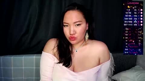 moanakoa online show from 12-17-24, 05:47