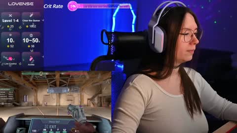 Snapshot of moaning___lisa chatting on 12-16-24, 09:41 to support follow the fanclub online show from 12-16-24, 09:41