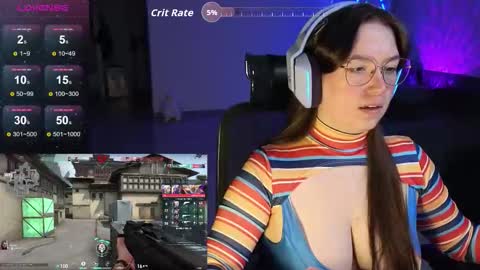 Snapshot of moaning___lisa chatting on 09-27-25, 09:14 to support follow the fanclub online show from 09-27-25, 09:14