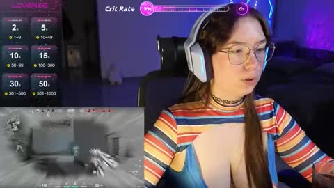 Snapshot of moaning___lisa chatting on 10-07-25, 06:32 to support follow the fanclub online show from 10-07-25, 06:32