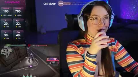 Snapshot of moaning___lisa chatting on 10-11-25, 09:08 to support follow the fanclub online show from 10-11-25, 09:08