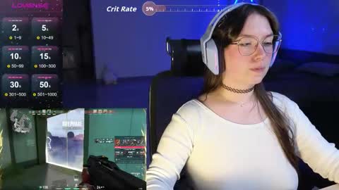 Snapshot of moaning___lisa chatting on 11-27-25, 06:43 to support follow the fanclub online show from 11-27-25, 06:43