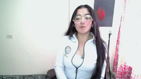 Snapshot of mocca_117 chatting on 05-30-26, 04:15 Sam online show from 05-30-26, 04:15