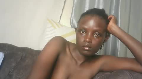 Snapshot of mocha_sins chatting on 11-18-25, 06:45 Sins online show from 11-18-25, 06:45