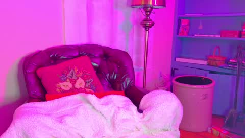 Mocha  BDAY JAN 13  online show from 02-20-25, 11:31