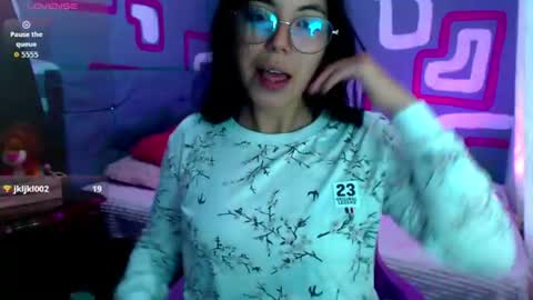 Snapshot of mochiluna chatting on 07-09-26, 11:36 Sofia online show from 07-09-26, 11:36