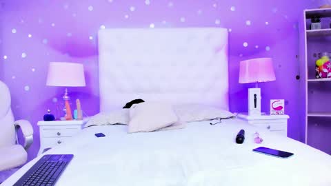 Sophia  online show from 12-12-24, 06:53