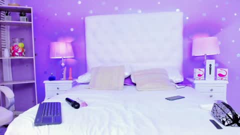 Sophia  online show from 01-07-25, 07:06