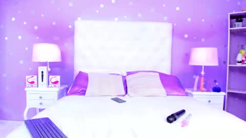 Sophia  online show from 01-17-25, 07:38