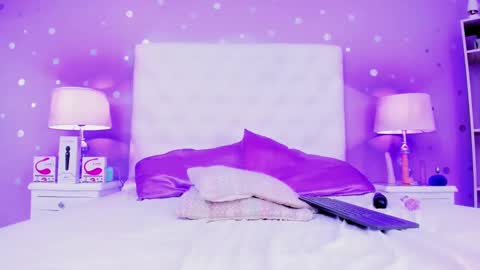 Sophia  online show from 01-23-25, 07:18