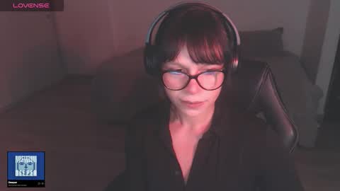 Snapshot of modjo_ chatting on 12-18-25, 06:41 Modjo online show from 12-18-25, 06:41