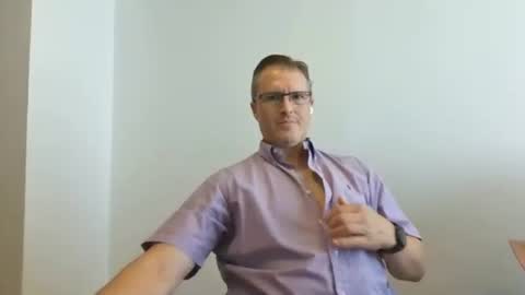 Moe online show from 01-12-26, 05:51