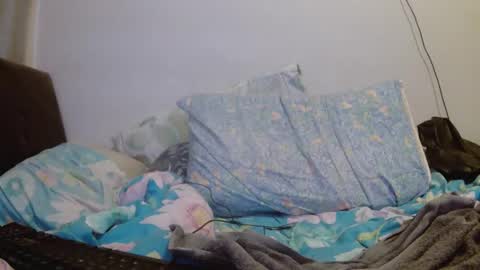 Snapshot of mofoeddy chatting on 09-13-25, 07:35 mofoeddy online show from 09-13-25, 07:35