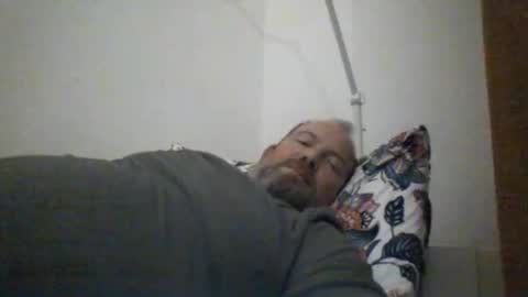 Snapshot of mofu781s chatting on 03-11-25, 10:31 mofu781s online show from 03-11-25, 10:31