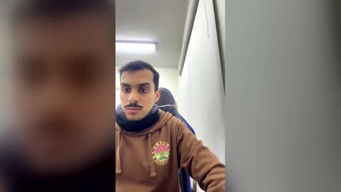 mohammedthebestis10 online show from 12-22-25, 04:04