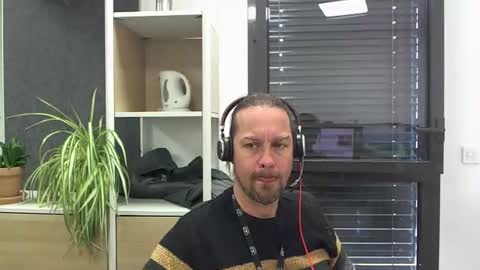 Julien online show from 03-12-26, 11:16