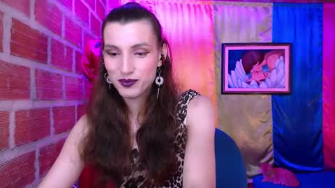 Snapshot of moira_hot chatting on 10-11-25, 03:50 moira_hot online show from 10-11-25, 03:50