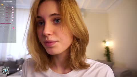 Snapshot of moiraalsbrook chatting on 01-24-25, 08:02 Diana online show from 01-24-25, 08:02