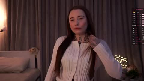 Snapshot of moiraalsbrook chatting on 02-24-25, 07:09 Diana online show from 02-24-25, 07:09