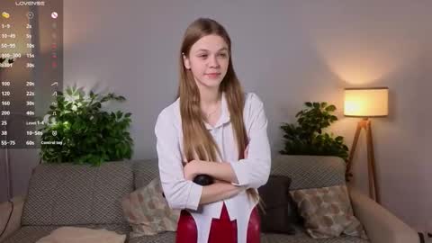 Laura online show from 11-25-25, 11:10