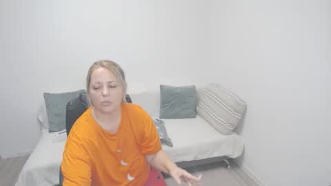 erika online show from 10-02-25, 07:59