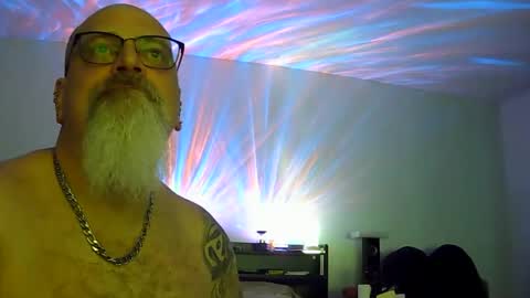 Snapshot of mojoe420 chatting on 11-09-25, 04:22 mojoe420 online show from 11-09-25, 04:22