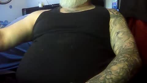 Snapshot of mojoe420 chatting on 05-02-26, 01:21 mojoe420 online show from 05-02-26, 01:21