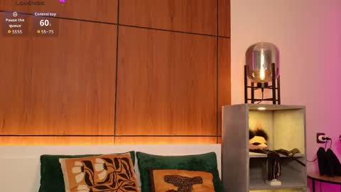 moliqin online show from 04-24-26, 07:33