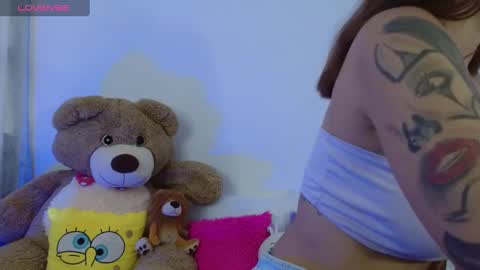 Snapshot of moll1e_ chatting on 01-07-25, 09:46 M o L l i E online show from 01-07-25, 09:46