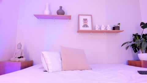 Snapshot of moll1e_ chatting on 02-02-25, 03:07 M o L l i E online show from 02-02-25, 03:07