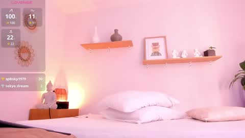 Snapshot of moll1e_ chatting on 02-12-25, 03:38 M o L l i E online show from 02-12-25, 03:38