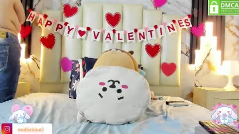 Snapshot of molliebue1 chatting on 02-14-25, 06:19 Hey Guys  Im Mollie online show from 02-14-25, 06:19