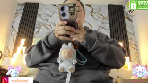 Snapshot of molliebue1 chatting on 02-18-25, 12:06 Hey Guys  Im Mollie online show from 02-18-25, 12:06