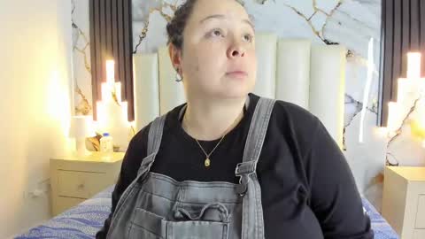 Snapshot of molliebue1 chatting on 02-23-25, 02:29 Hey Guys  Im Mollie online show from 02-23-25, 02:29