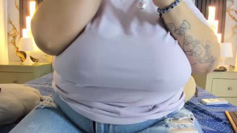 Snapshot of molliebue1 chatting on 03-09-25, 02:29 Hey Guys  Im Mollie online show from 03-09-25, 02:29