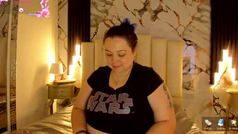 Snapshot of molliebue1 chatting on 10-14-25, 01:56 Hey Guys  Im Mollie online show from 10-14-25, 01:56
