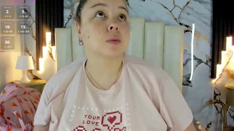 Snapshot of molliebue1 chatting on 10-22-25, 12:16 Hey Guys  Im Mollie online show from 10-22-25, 12:16