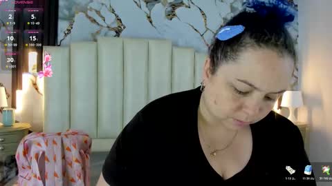 Snapshot of molliebue1 chatting on 10-24-25, 12:34 Hey Guys  Im Mollie online show from 10-24-25, 12:34