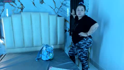 Snapshot of molliebue1 chatting on 11-04-25, 12:15 Hey Guys Im Mollie online show from 11-04-25, 12:15