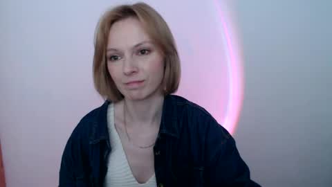Snapshot of mollilove chatting on 06-08-26, 08:15 mollilove online show from 06-08-26, 08:15