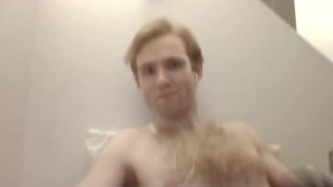 Snapshot of molliter chatting on 01-22-25, 12:06 molliter online show from 01-22-25, 12:06