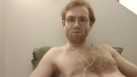 Snapshot of molliter chatting on 02-26-25, 01:00 molliter online show from 02-26-25, 01:00