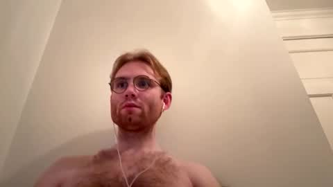 Snapshot of molliter chatting on 09-15-25, 11:27 molliter online show from 09-15-25, 11:27